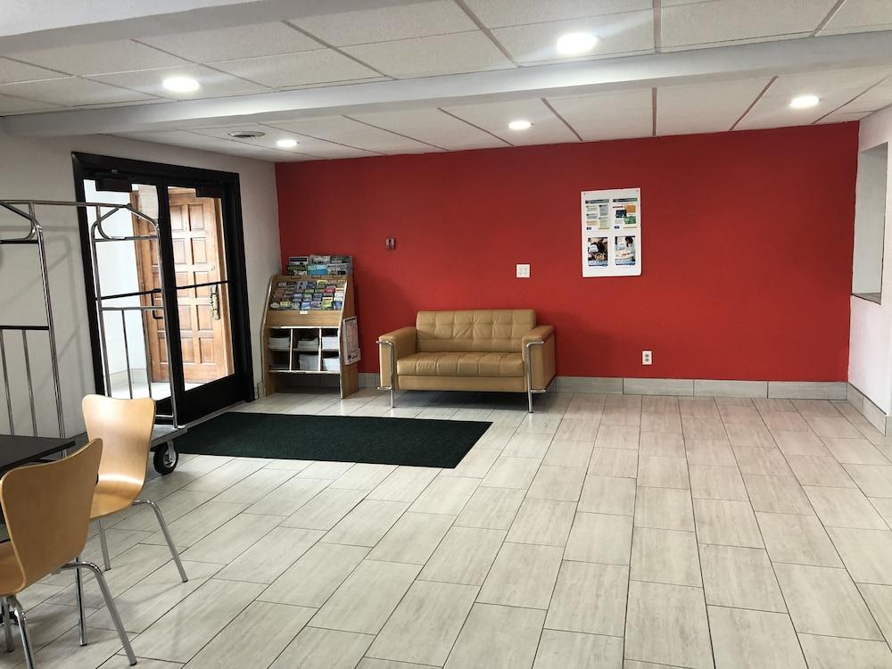 Super 8 By Wyndham Plover Stevens Point Area 外观 照片